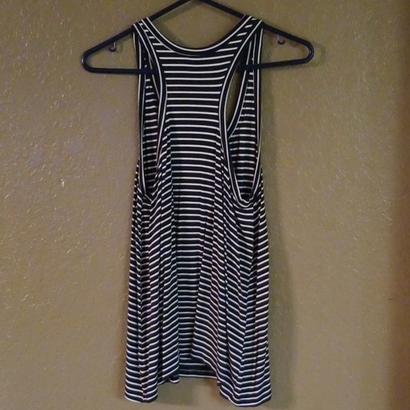 Tank top - Picture 2 of 4